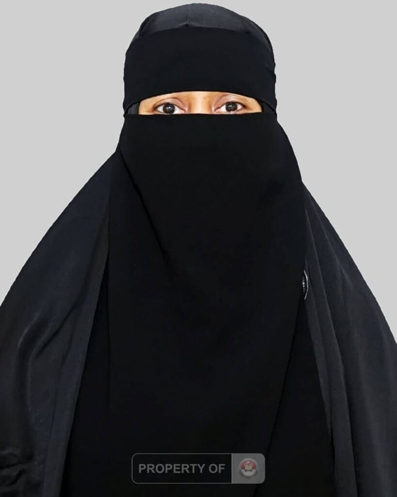 Membangun Karakter Qur'ani di Pondok Pesantren Karantina Tahfizh Al-Qur’an Nasional Perjuangan Sarifah Al Haqiah